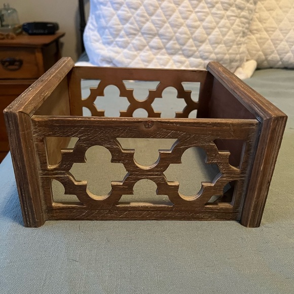 Shelves - Picture 2 of 6